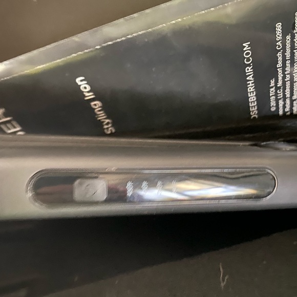 JOSE EBER STYLINGS IRON. USE WET OR DRY 1.5 inch WAND ANTI FRIZZ BNIB ORIG $200 - Picture 4 of 11